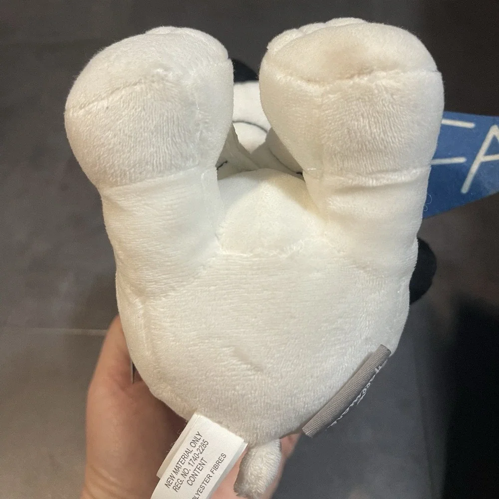 Hallmark‎ Peanuts Snoopy #1 Fan Plush Collectible